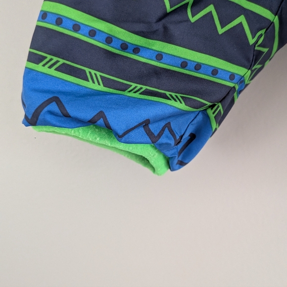 The North Face Toddler Reversible Jacket – Blue/Green Print – Size 18-24 Months - Picture 5 of 8